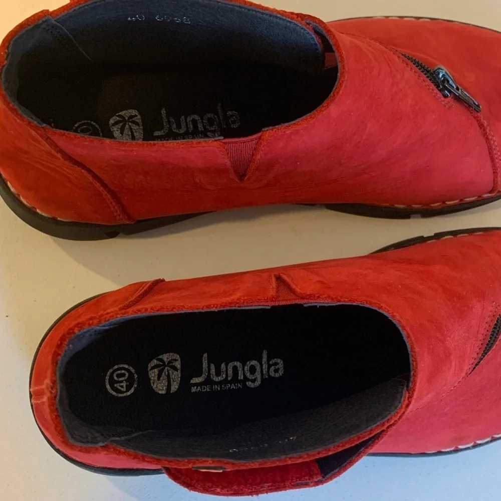 Jungla Women’s Size 40 (9-9.5) Red Nubuck Suede Wrap Around Zip Ankle Boots